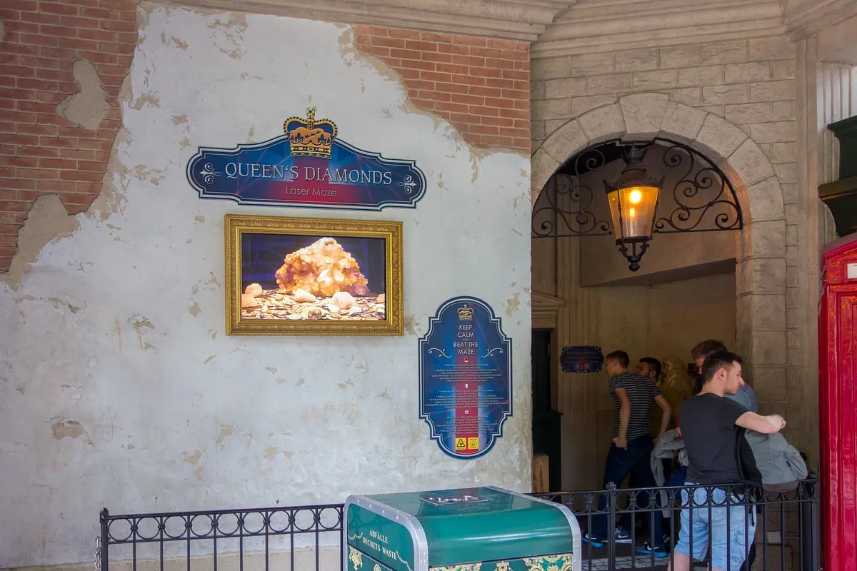 Photo of Queen's Diamonds Laser Maze