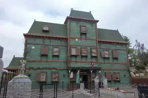 Photo of Ghost-The Haunted House