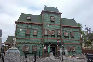 Photo of Ghost-The Haunted House